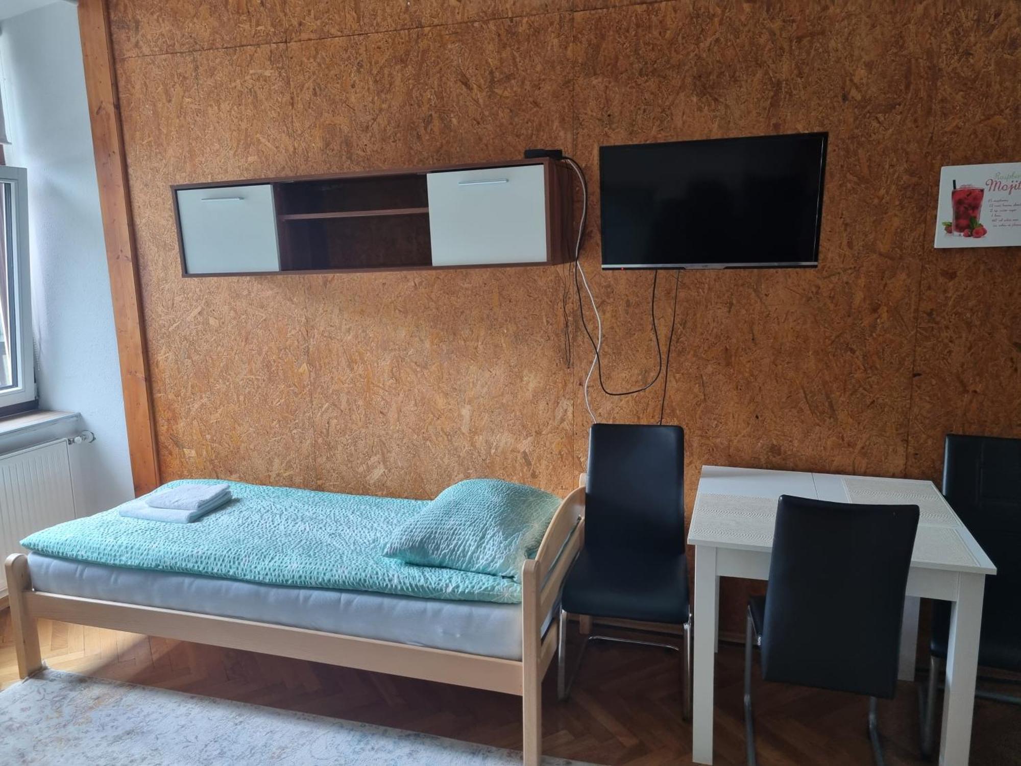 Apartments Fazarinc S Parkiriscem Celje Exteriör bild